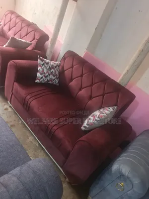 Maroon 5 Seater With Chesterfield Back