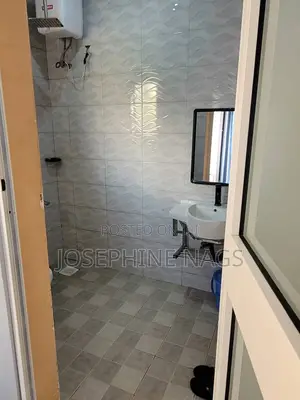 Furnished 8bdrm Apartment in X-Furnished, Makindye for rent