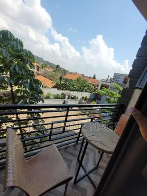 Furnished 8bdrm Apartment in X-Furnished, Makindye for rent