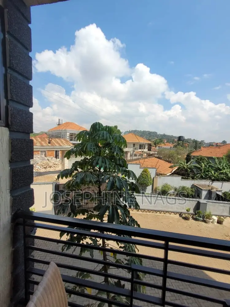 Furnished 8bdrm Apartment in X-Furnished, Makindye for rent