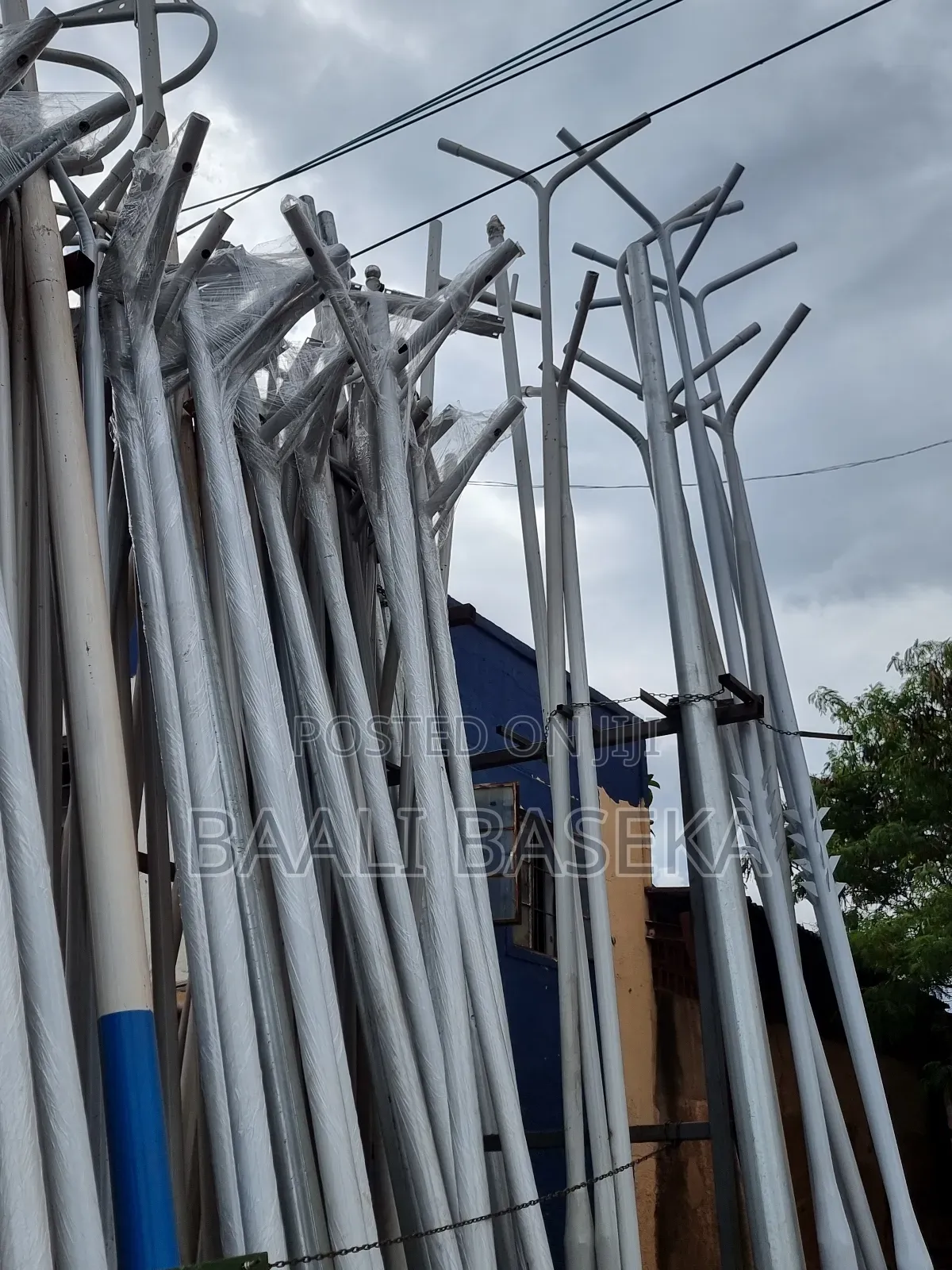 Gigantic Light Poles/Strong and Reliable