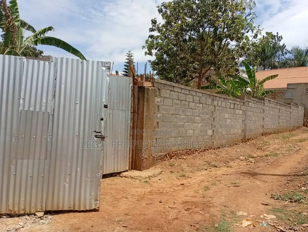 Land for Sale in Kakindu, Entebbe Road