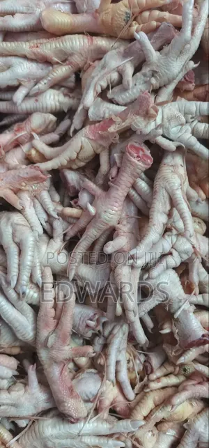 Chicken Feet 101025