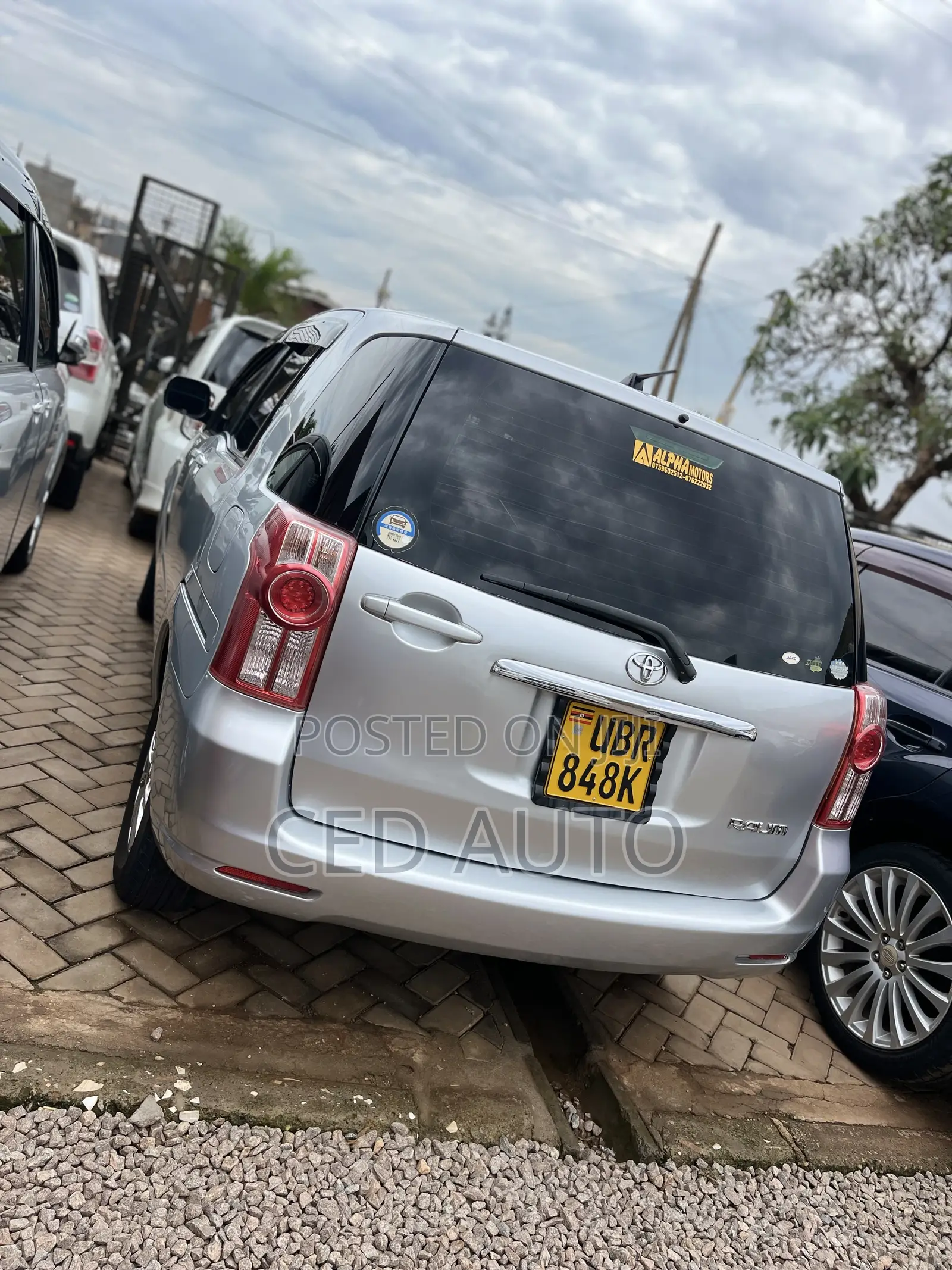 Toyota Raum 2006 Silver