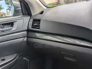 Subaru Legacy 2010 Silver