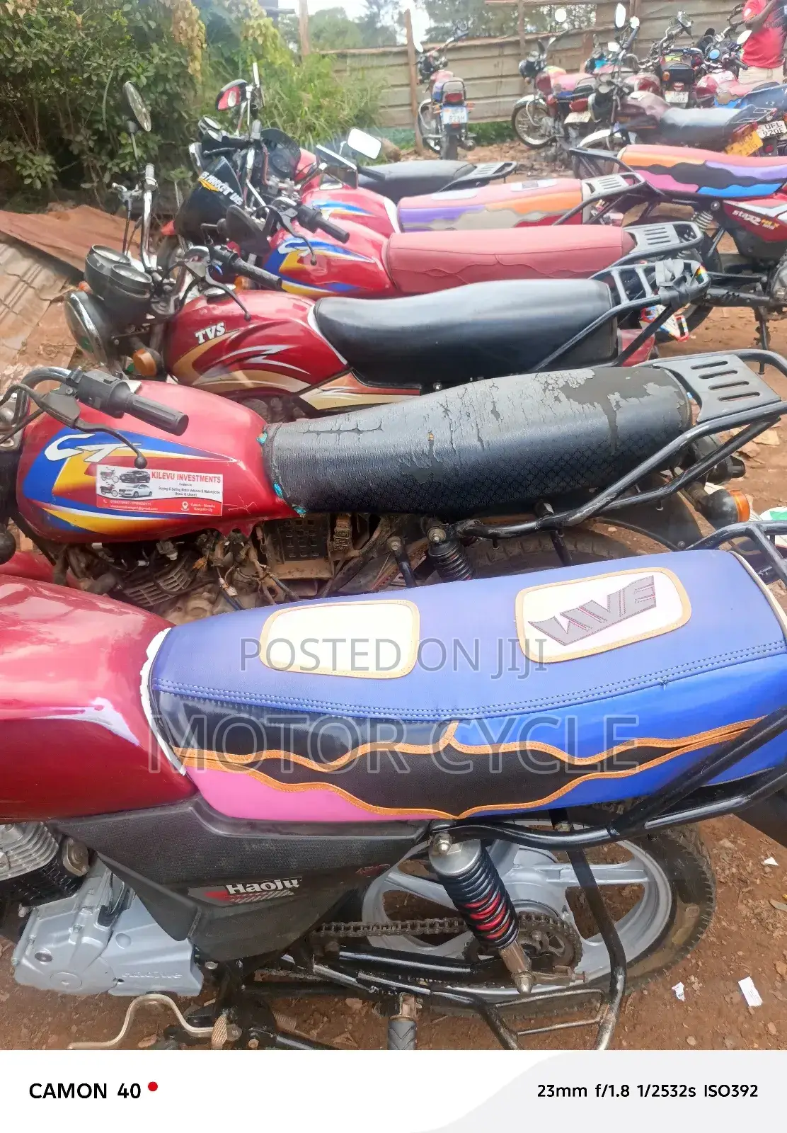 TVS HLX 125 2023 Red