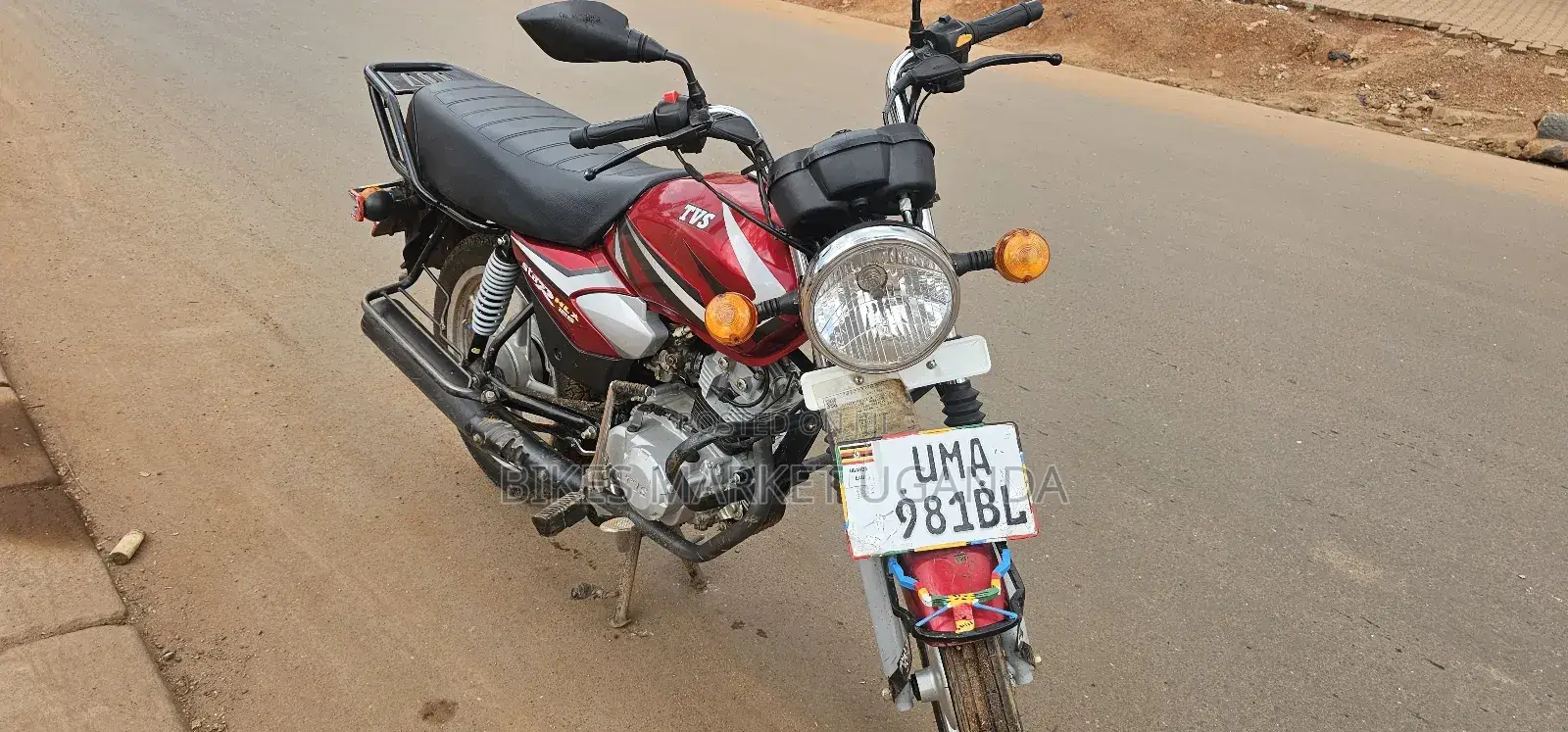 TVS HLX 125 2025 Red