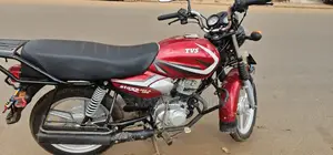 TVS HLX 125 2025 Red