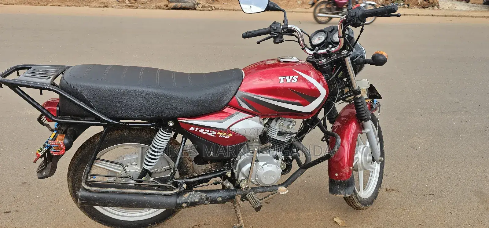 TVS HLX 125 2025 Red