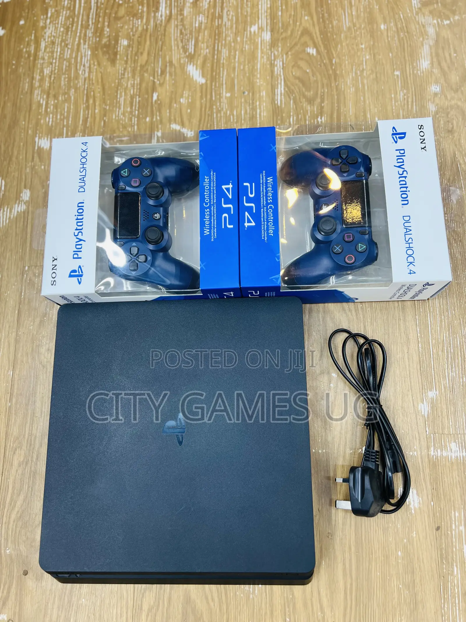 Playstation 4 (Ps4) Ps4 Games and Gaming Pads Ready