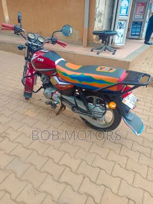 TVS HLX 125 2022 Red