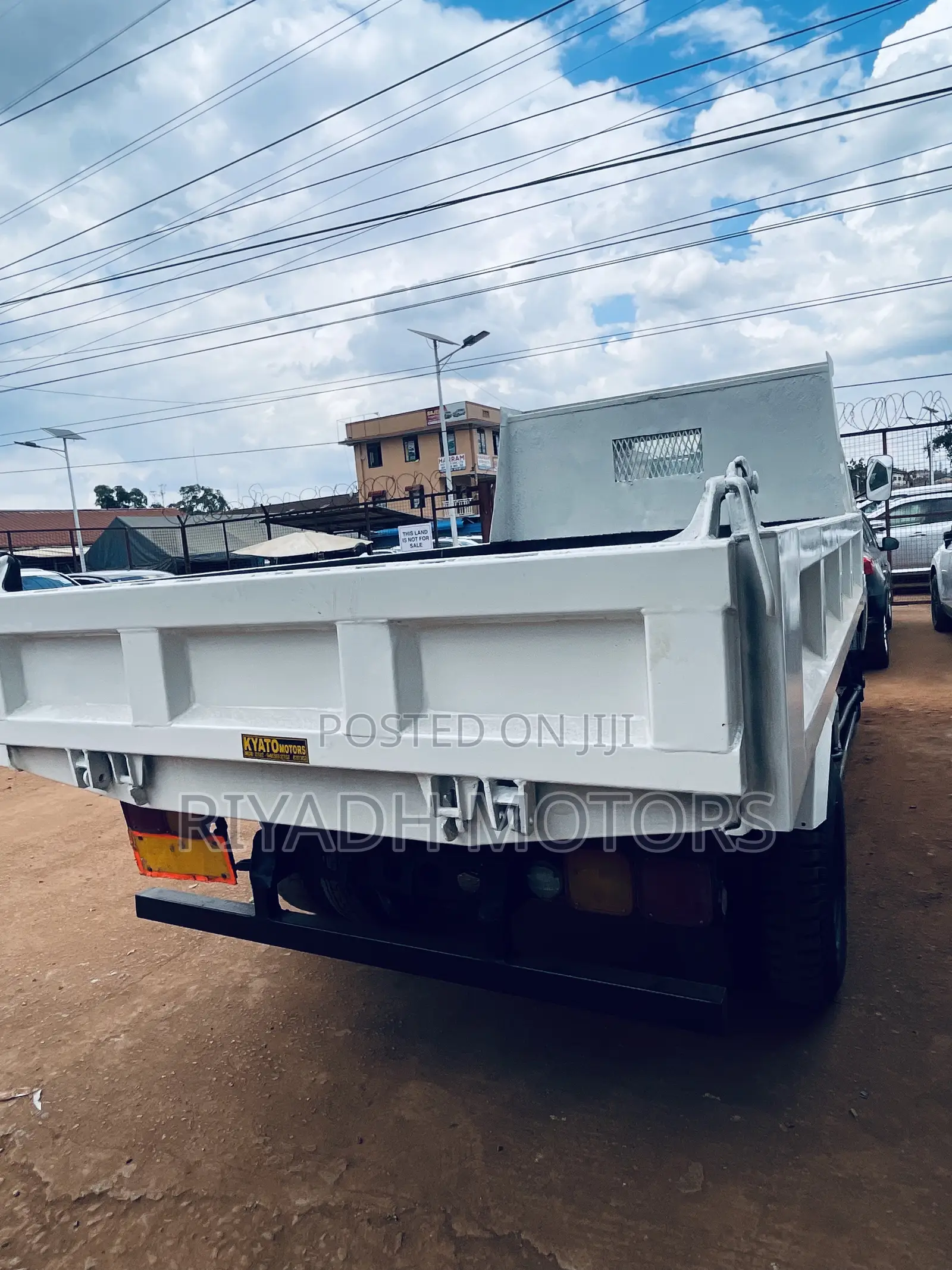 Isuzu Juston Single Light