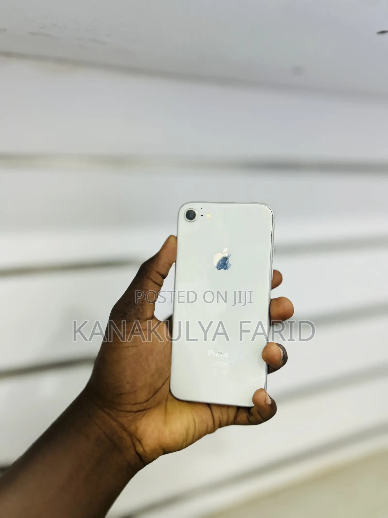 Apple iPhone 8 64 GB White