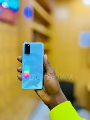 New Samsung Galaxy S20 128 GB Blue
