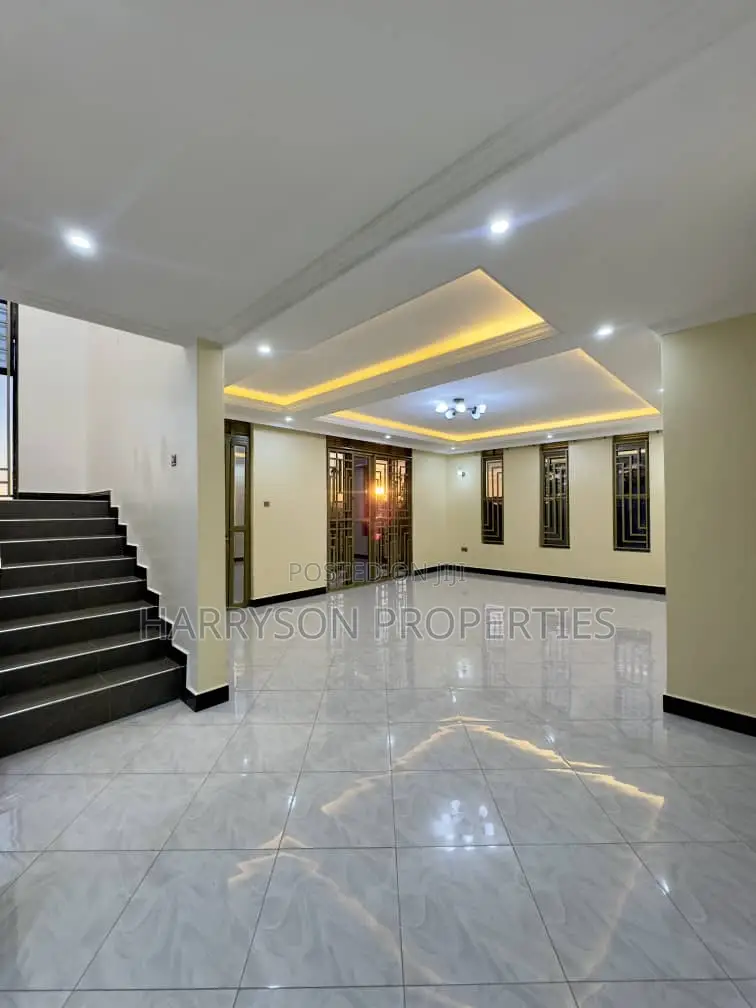 4bdrm House in Seguku, Central Division for sale