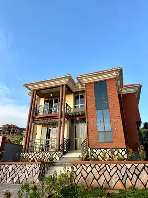 4bdrm House in Seguku, Central Division for sale