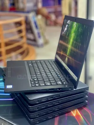 Laptop Dell Latitude 7390 16GB Intel Core I5 SSHD (Hybrid) 256GB