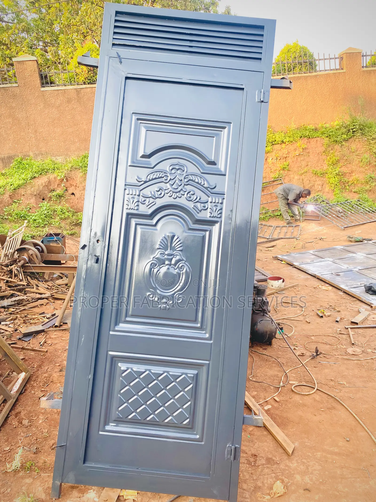 Bback Door