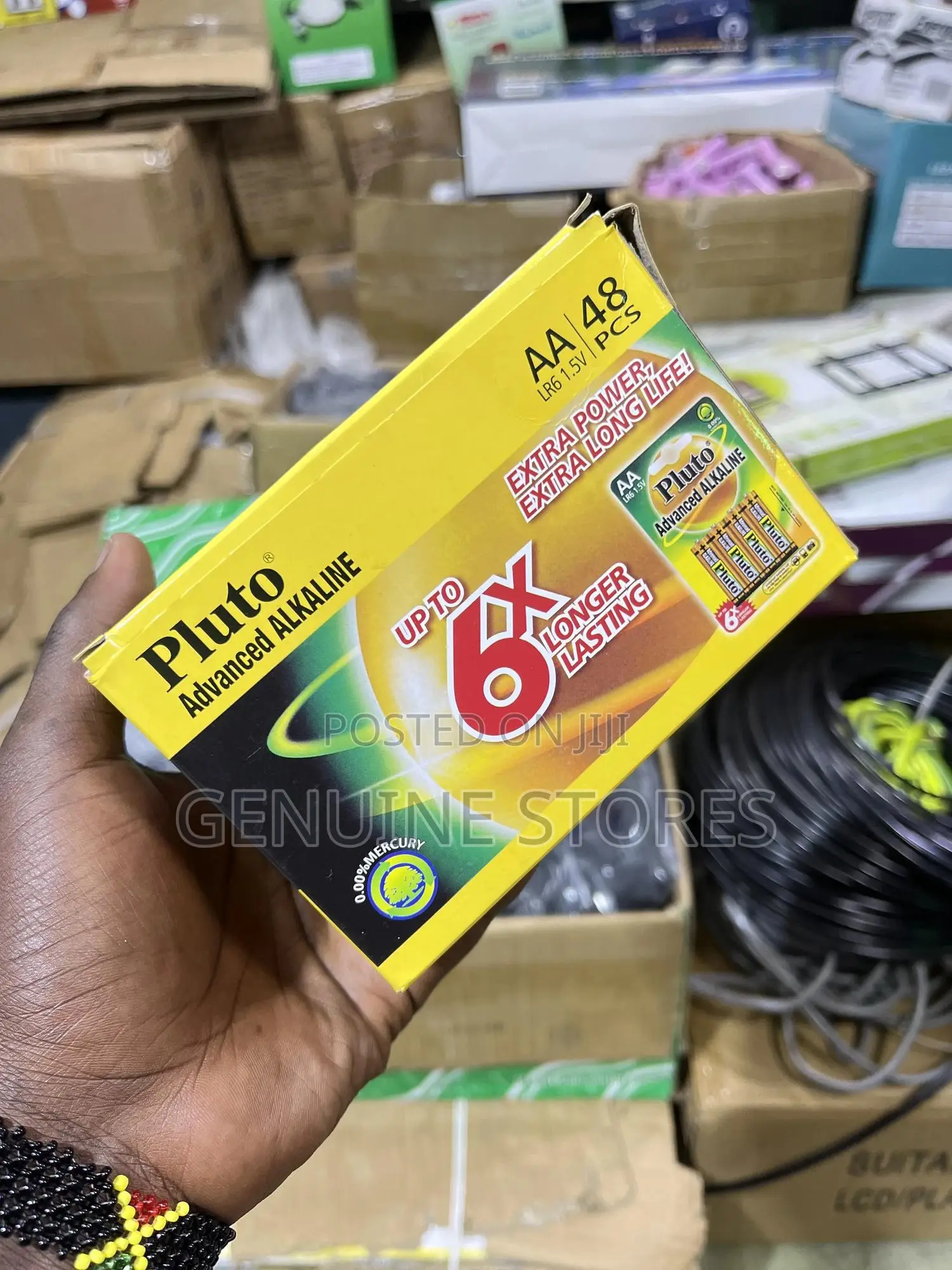 Pluto Alkaline Batteries of 2 Pair Per Chat