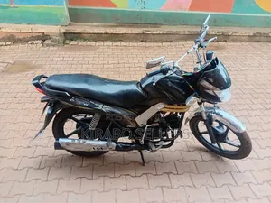 Mahindra Duro 2023 Black