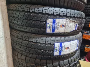 195r15 Linglong Tires New .