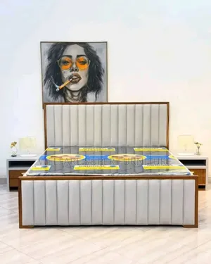 Comfortable 5 6bed in Mixture of Colors