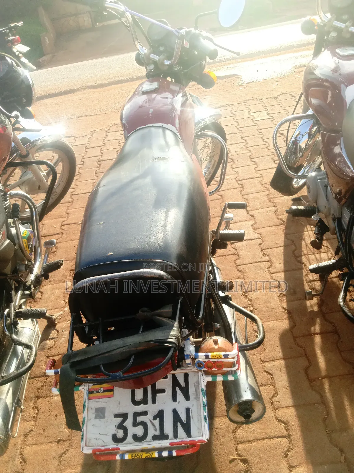 Bajaj Boxer 100 2024