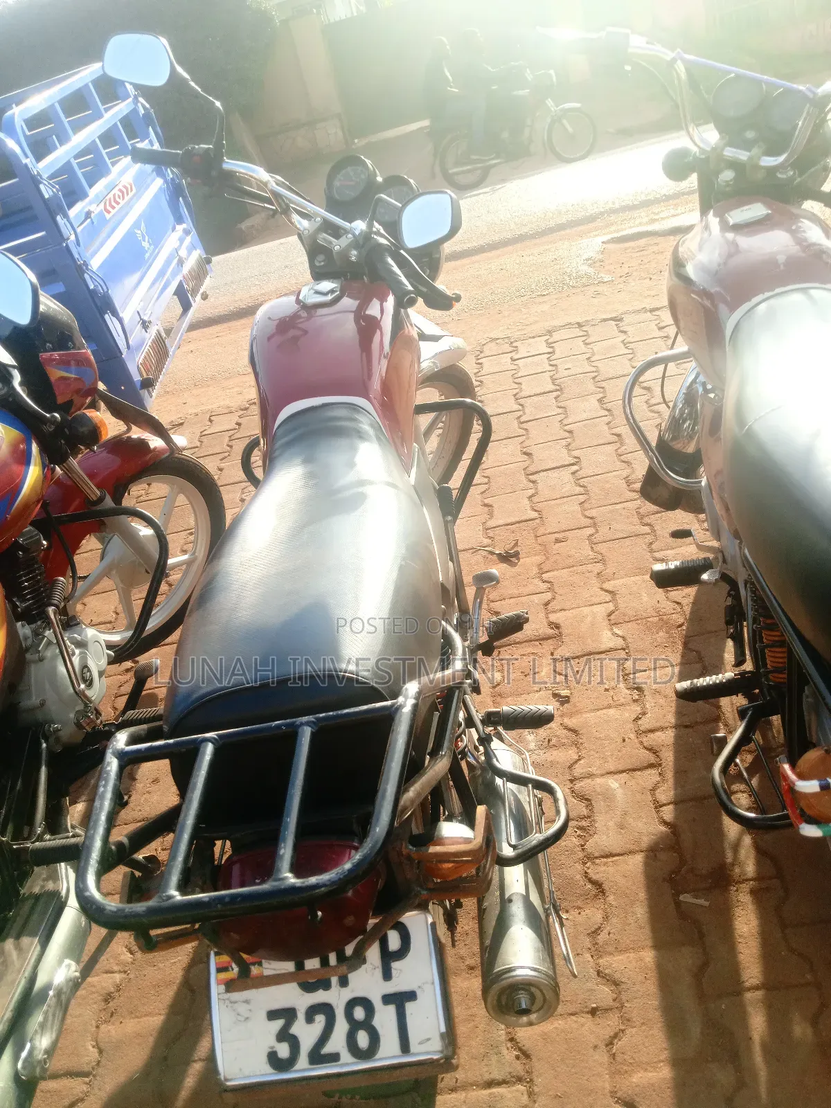 Bajaj Boxer 125 2024 Red
