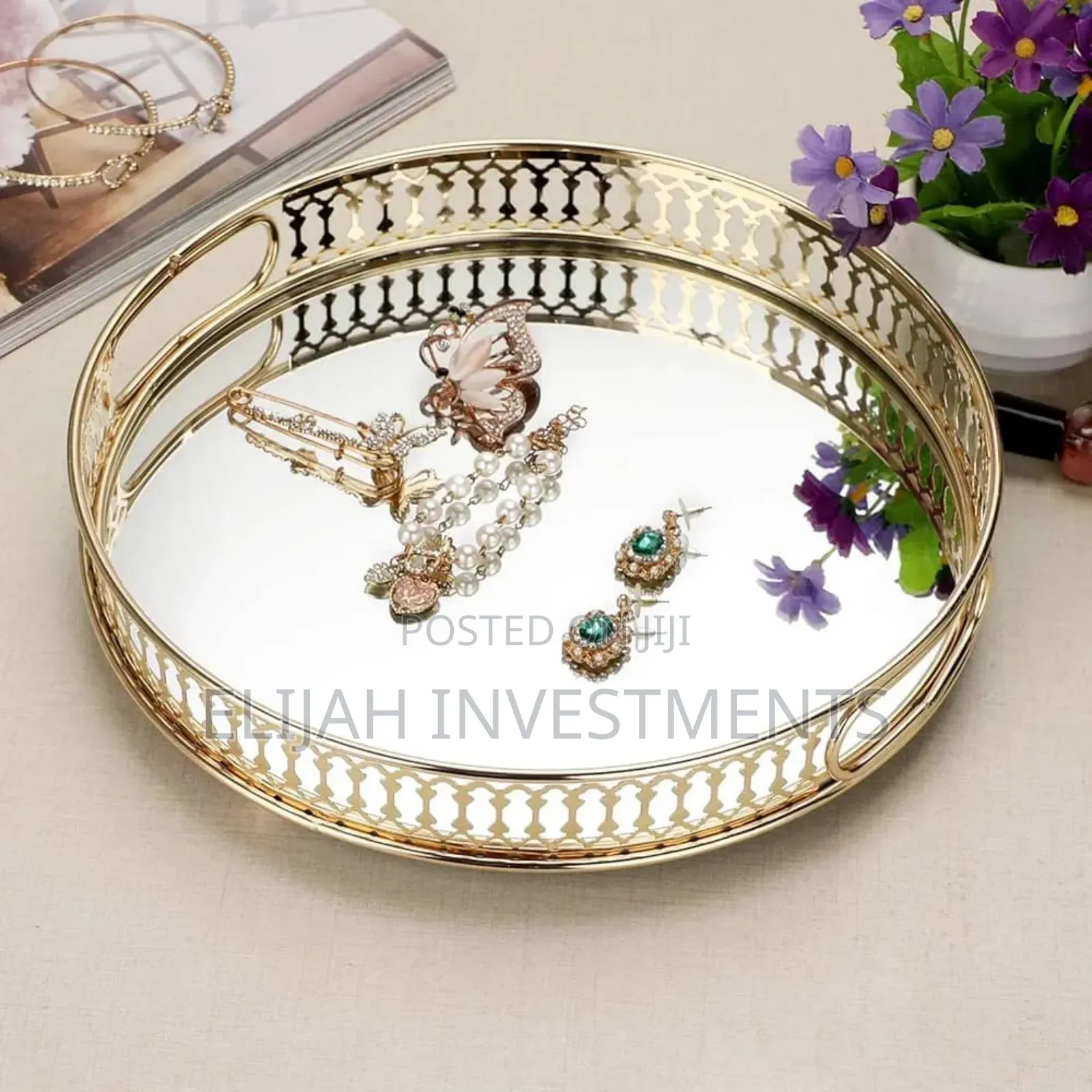 Round Metallic Gold Mirror Tray