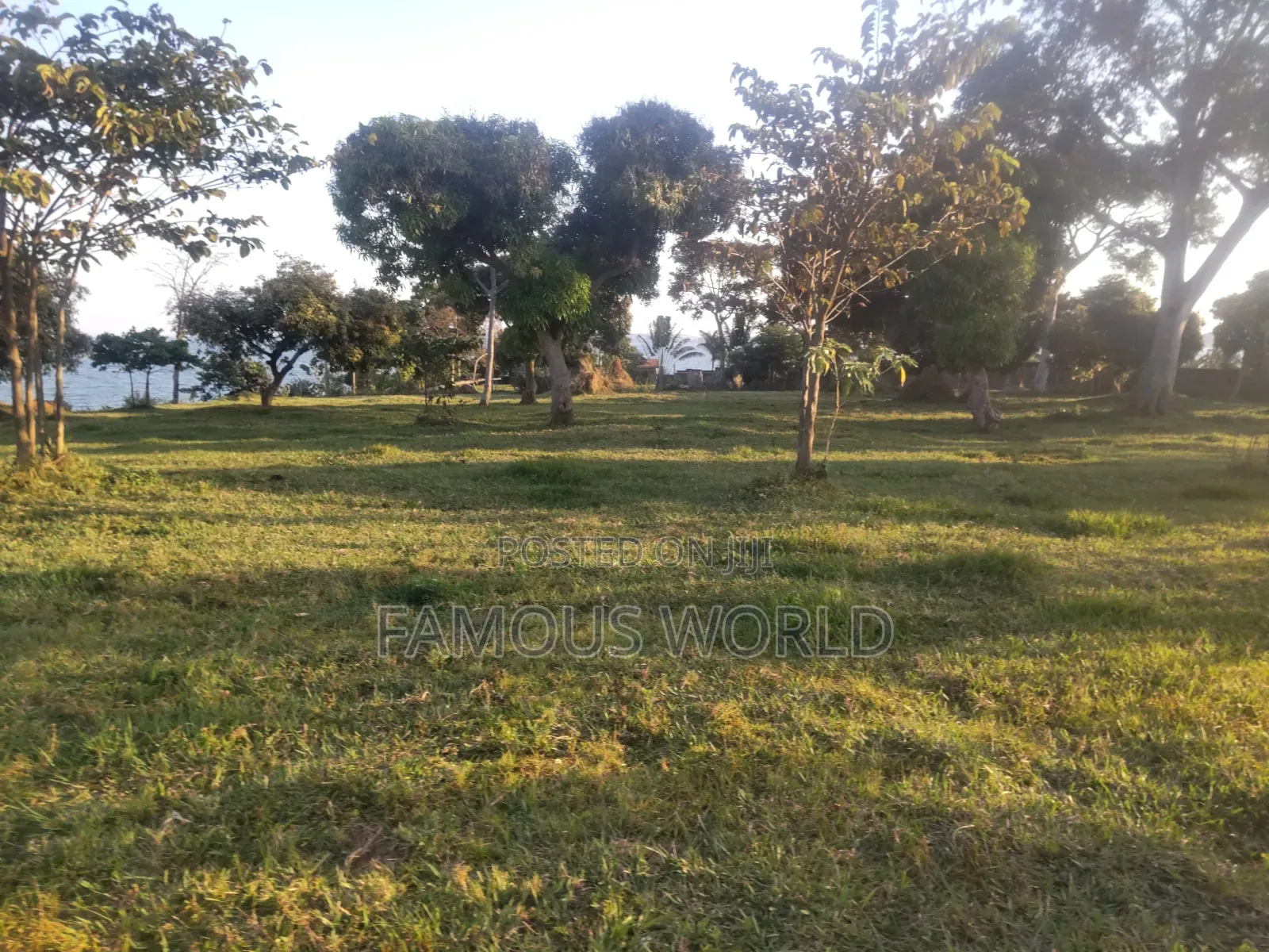 Entebbe Kawuku ( Bwelenga) Lake Touching Land on Sale