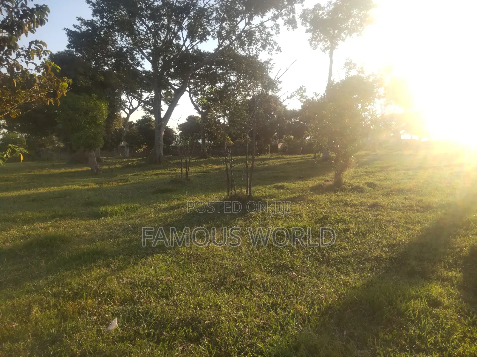 Entebbe Kawuku ( Bwelenga) Lake Touching Land on Sale