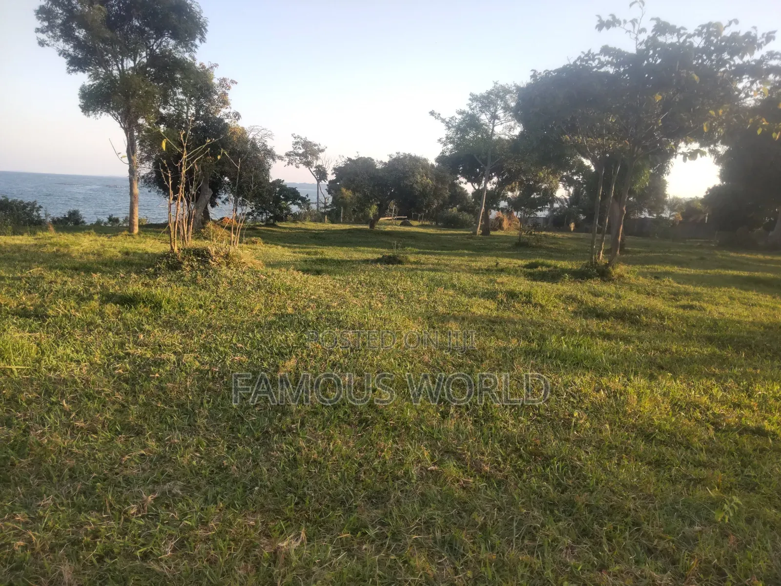 Entebbe Kawuku ( Bwelenga) Lake Touching Land on Sale