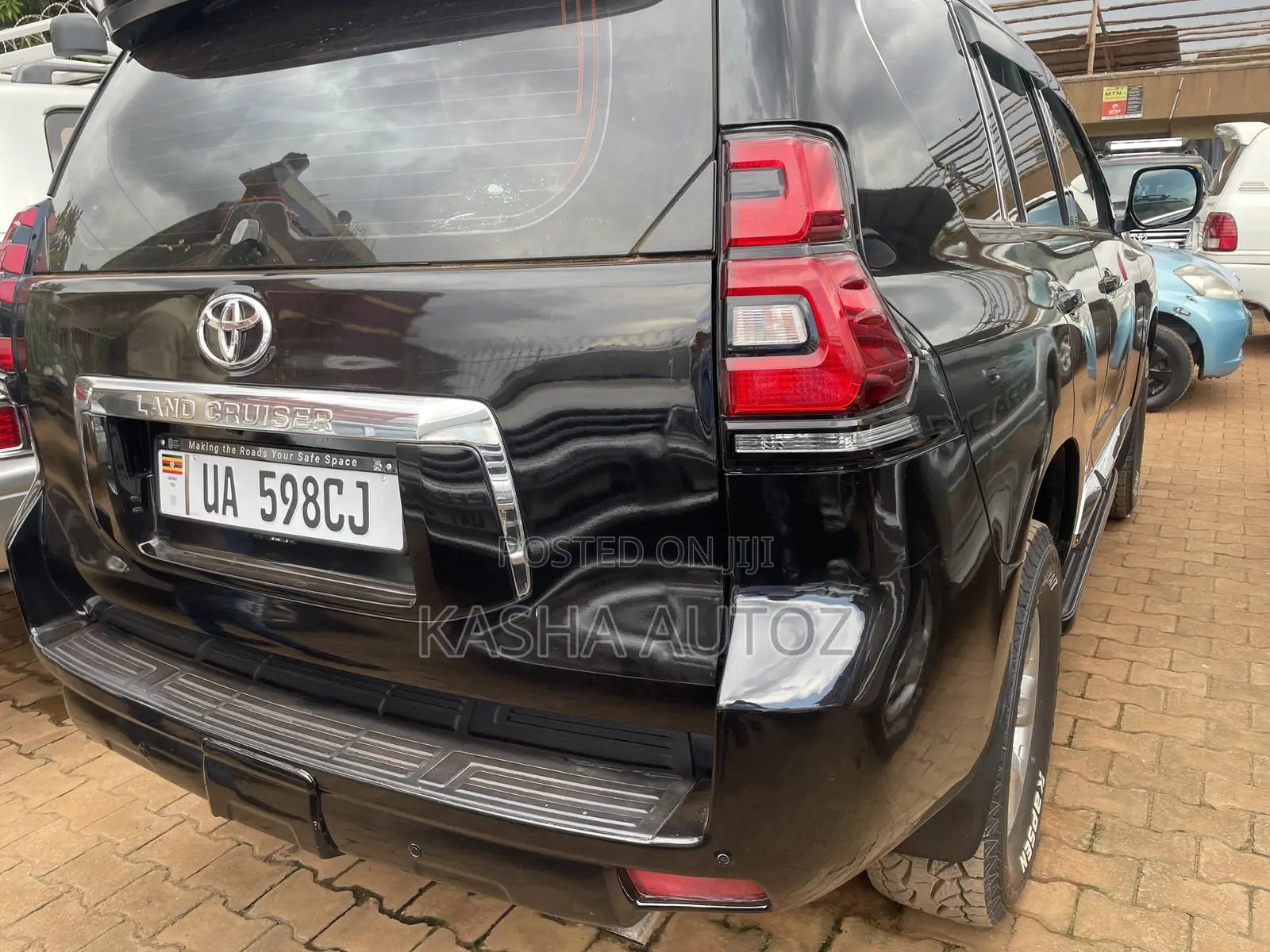 Toyota Land Cruiser 2012 Black