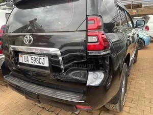 Toyota Land Cruiser 2012 Black