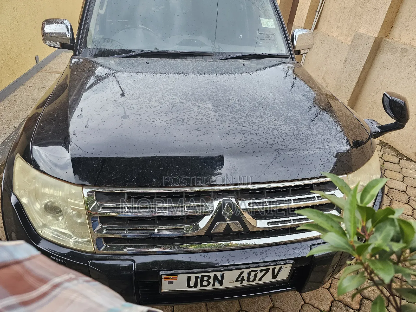 Mitsubishi Pajero 3.0 2010 Black