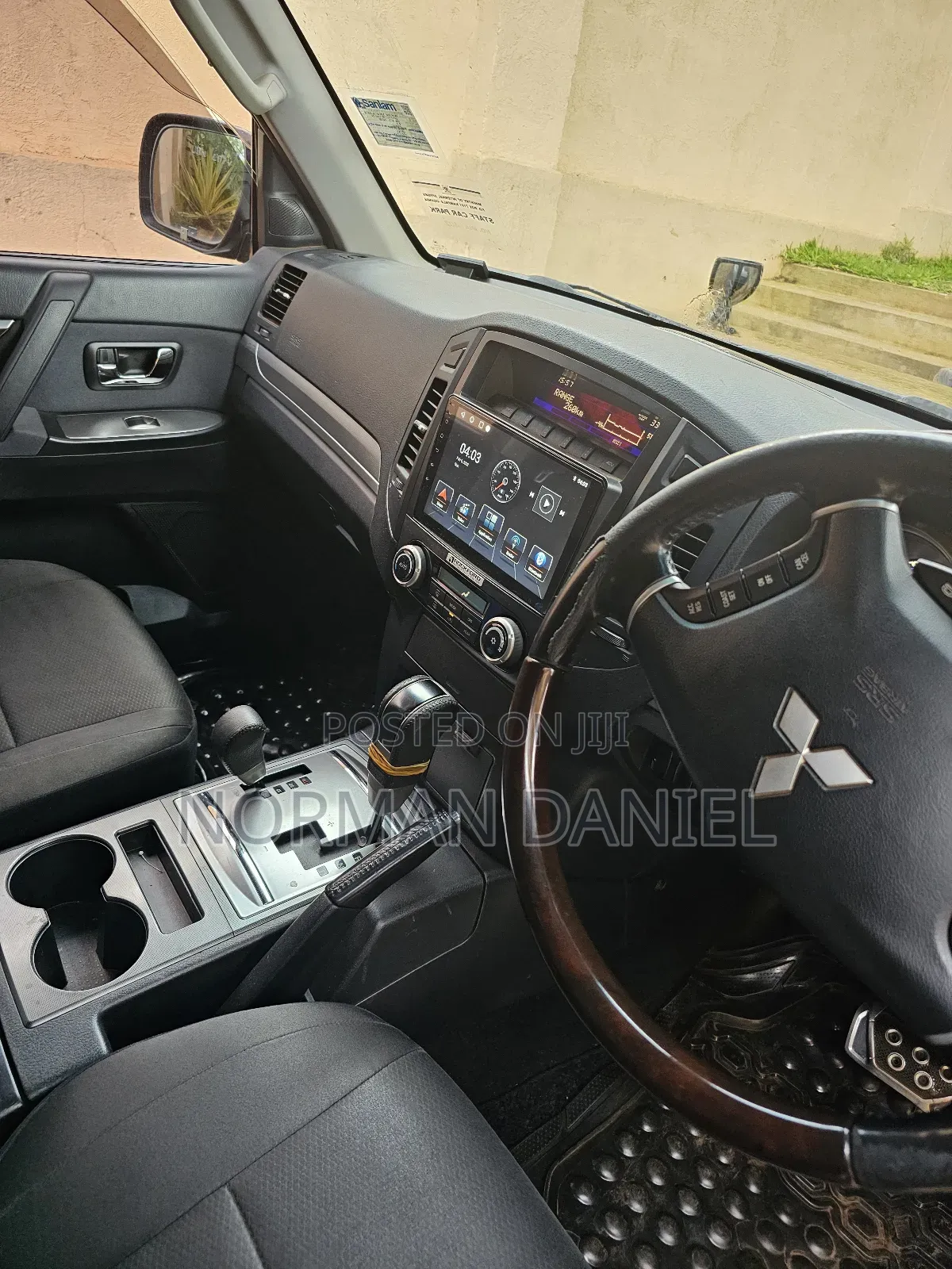 Mitsubishi Pajero 3.0 2010 Black