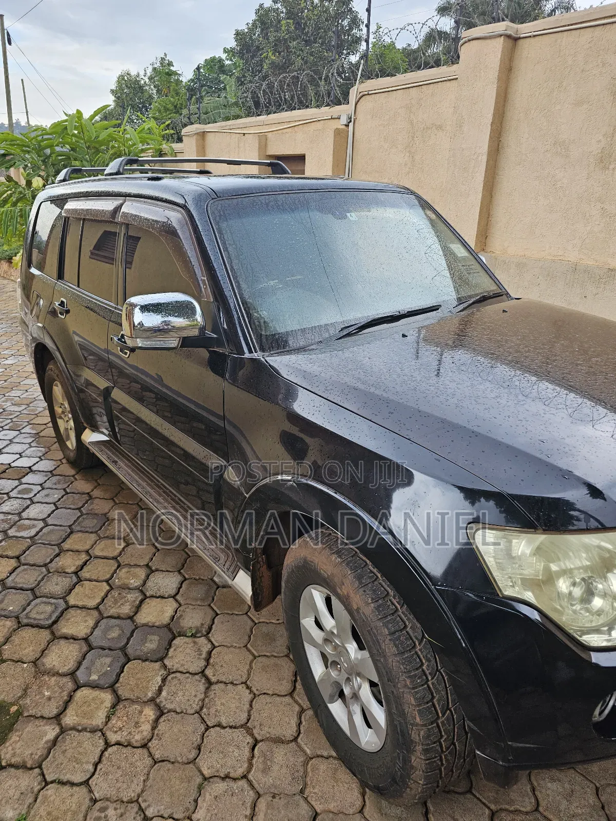 Mitsubishi Pajero 3.0 2010 Black