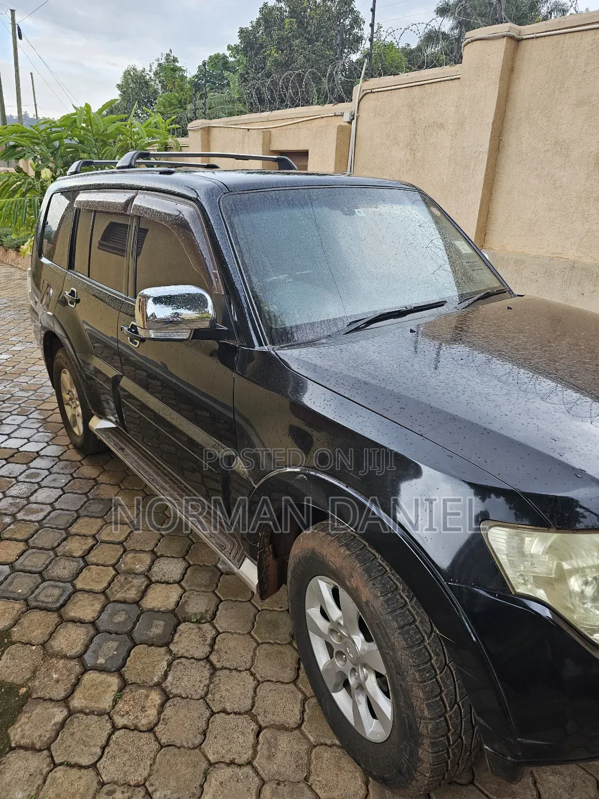 Mitsubishi Pajero 3.0 2010 Black