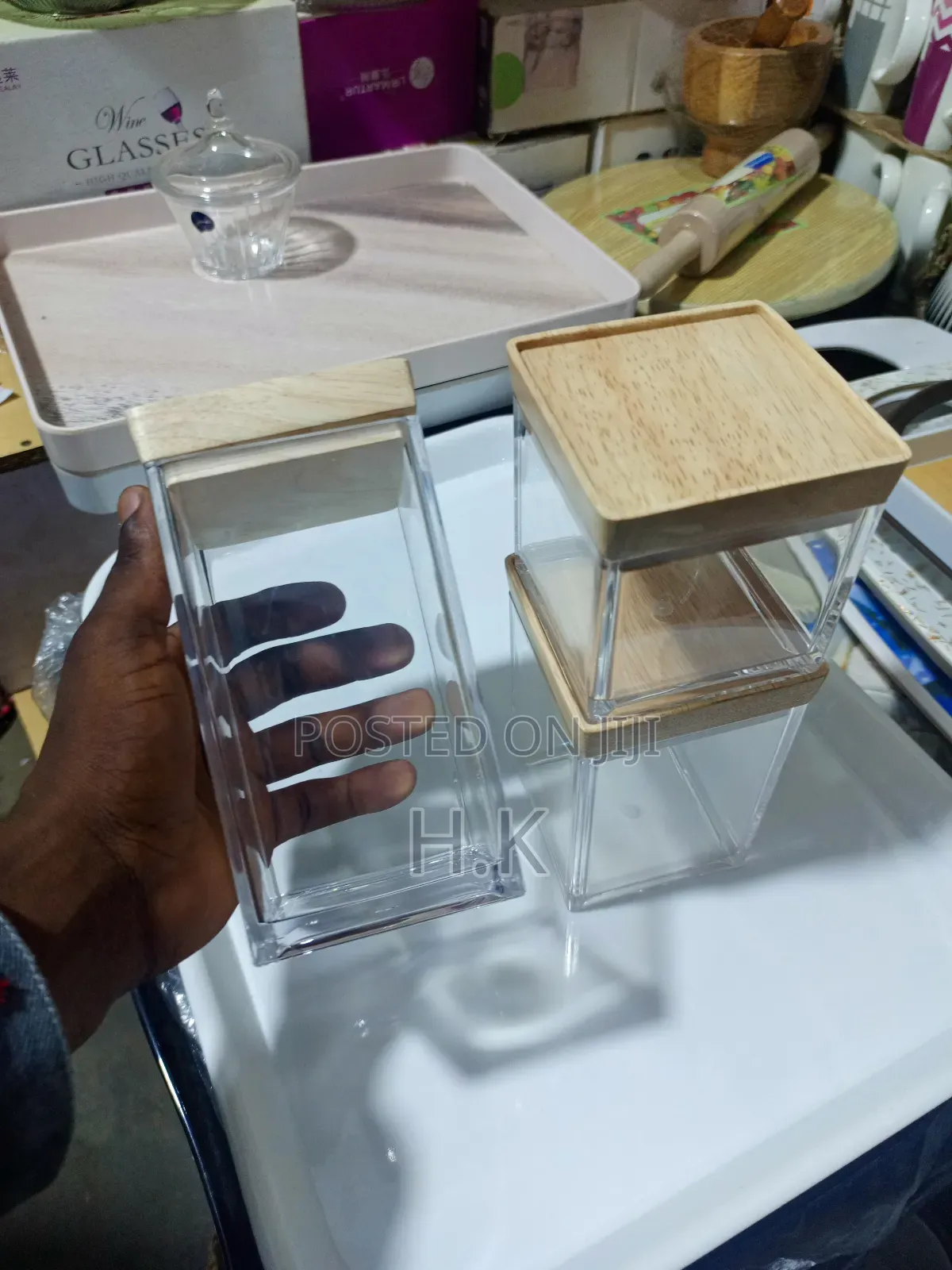 3pcs Glass Spice Jars With Bamboo Lids.