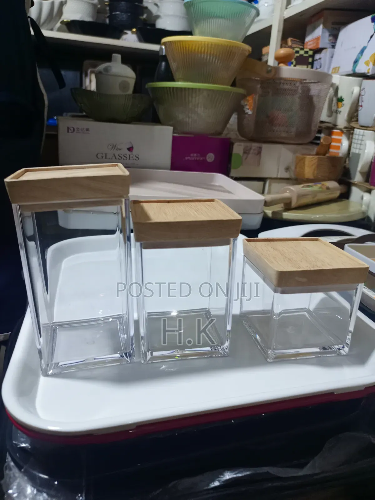 3pcs Glass Spice Jars With Bamboo Lids.