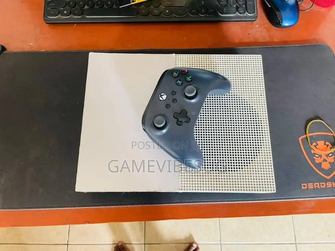 Micro Xbox 1 S