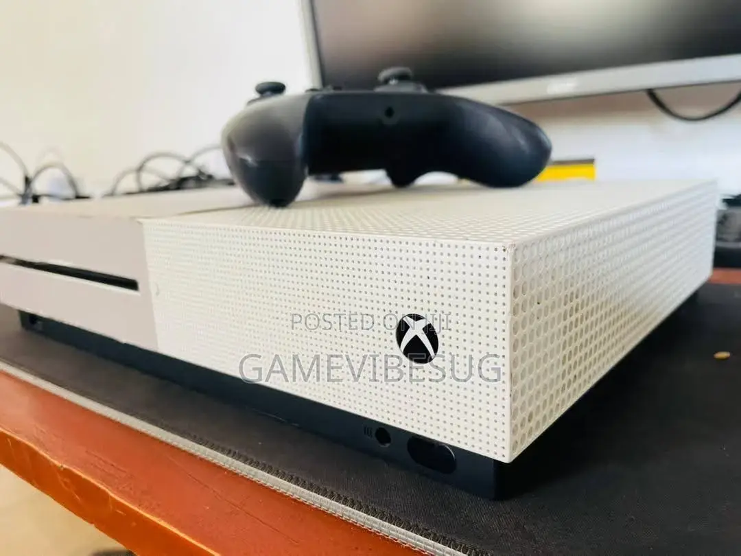 Microsoft Xbox One S