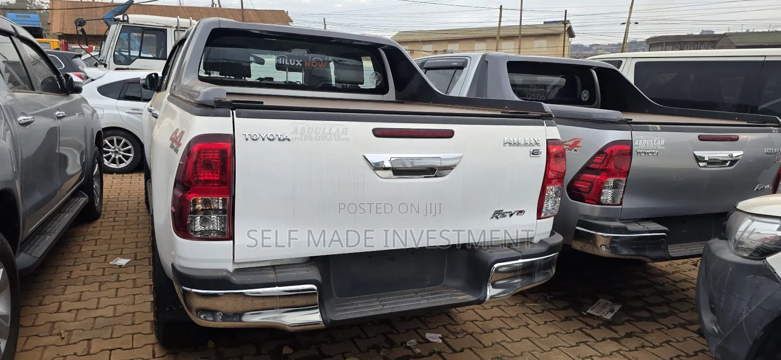 Toyota Hilux 2021 White