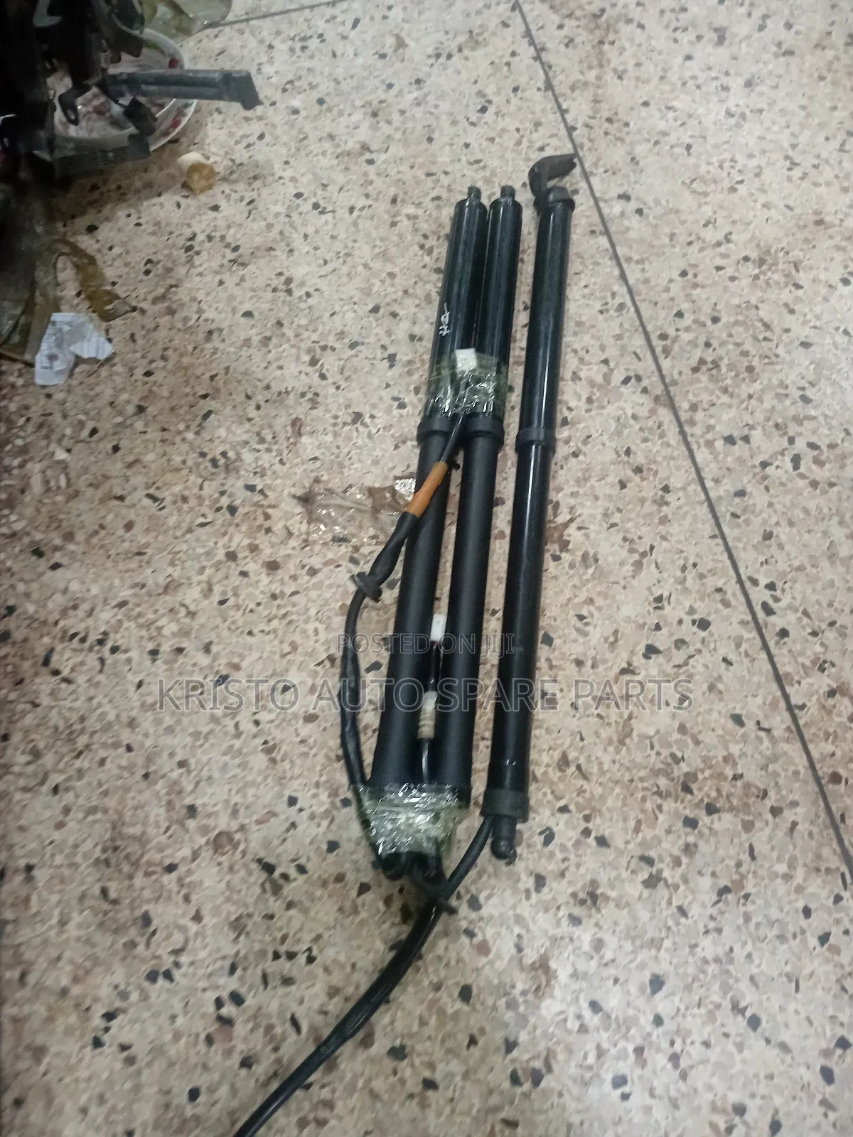 Boot Shocks Harrier Hybrid/ Electric/ Per Piece