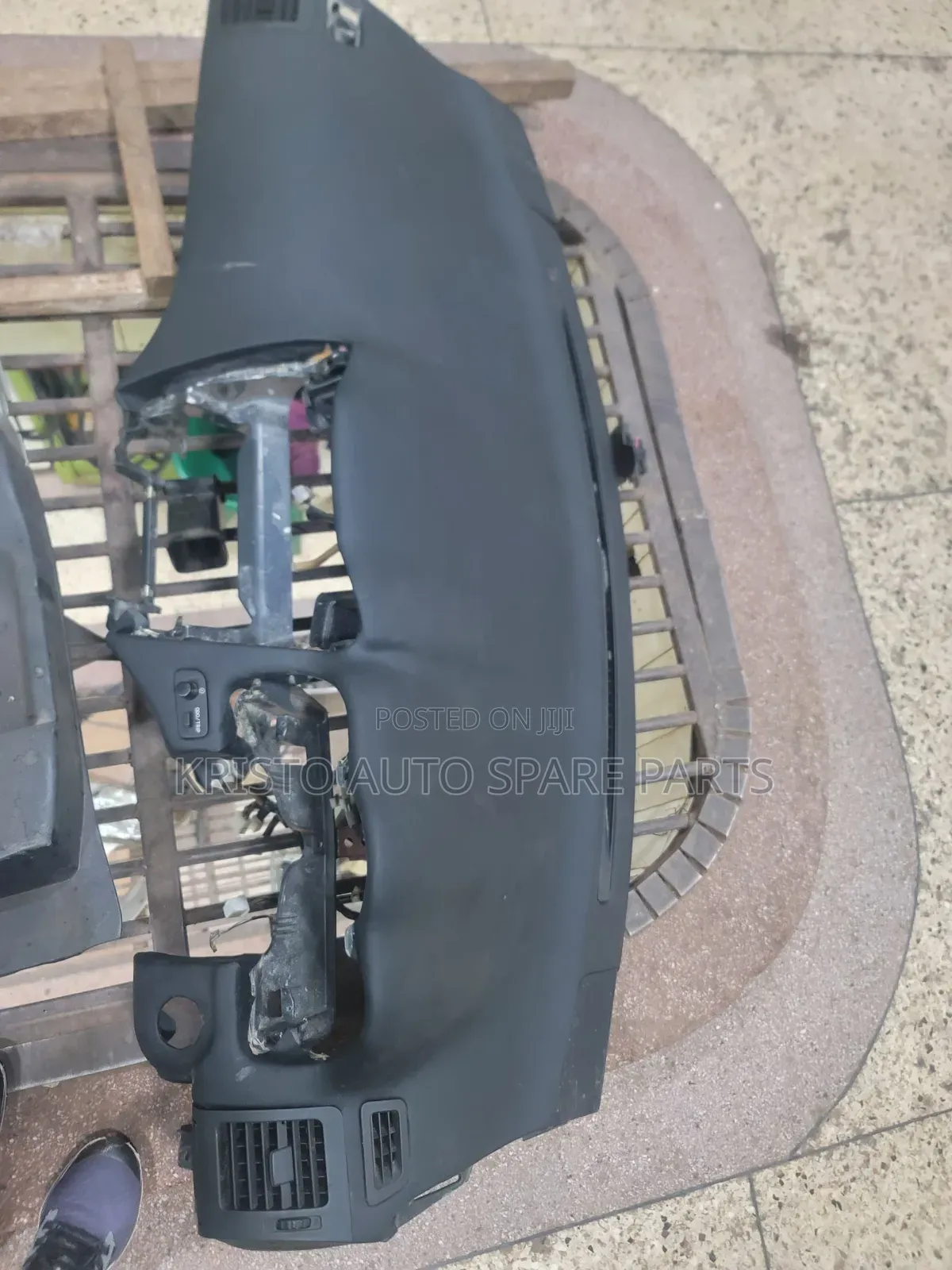 Dashboard Harrier 2008
