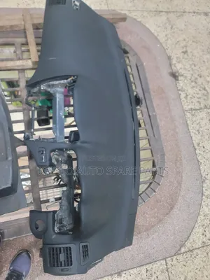 Dashboard Harrier 2008