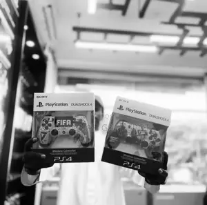 Brand New Ps4 Dualshock 4 Controllers