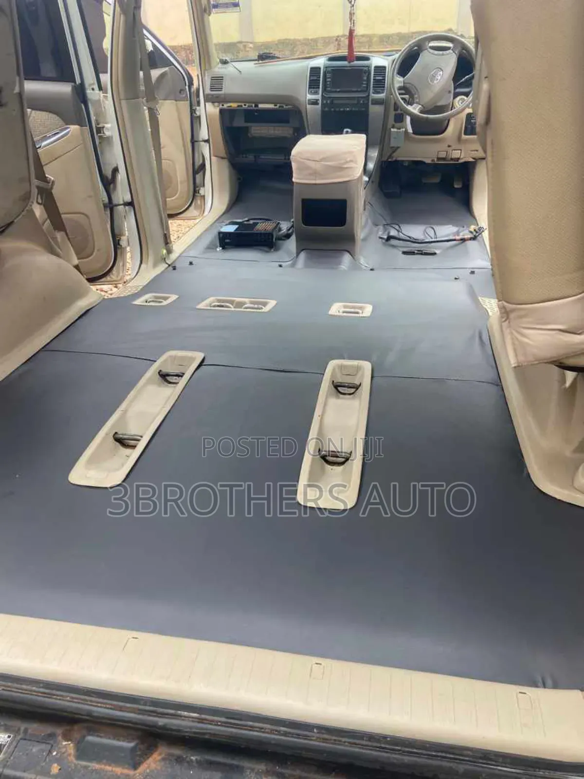 All Cars Leather Underlining