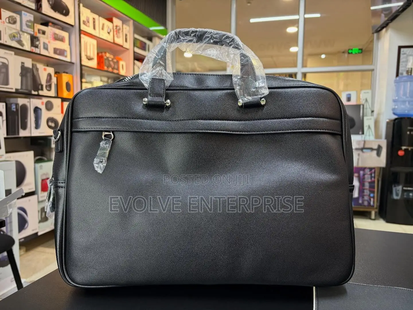 Levelo Luxe 16” Laptop Sleeve