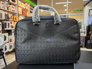 Levelo Luxe 16” Laptop Sleeve